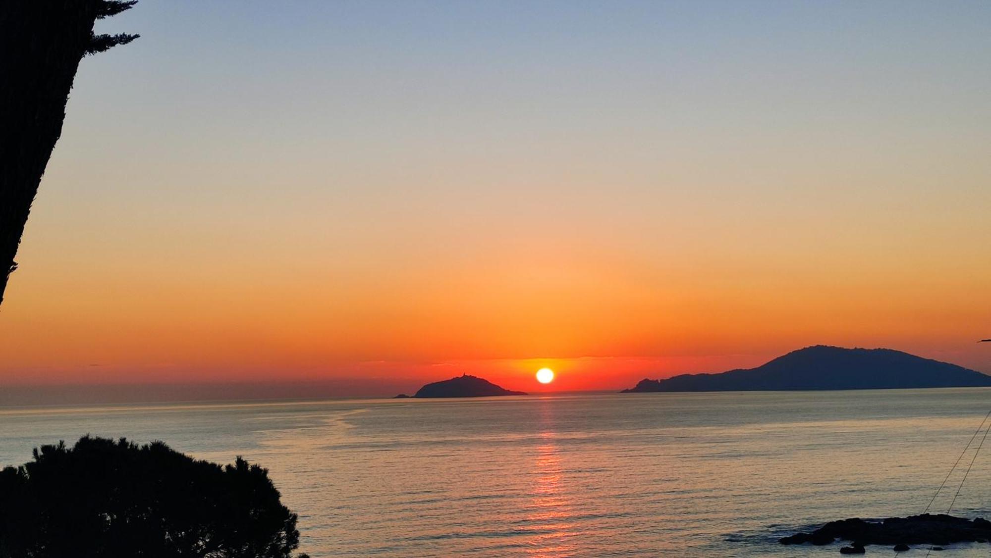 Affittacamere "In Piazzetta Da Vasco" Lerici Exteriér fotografie