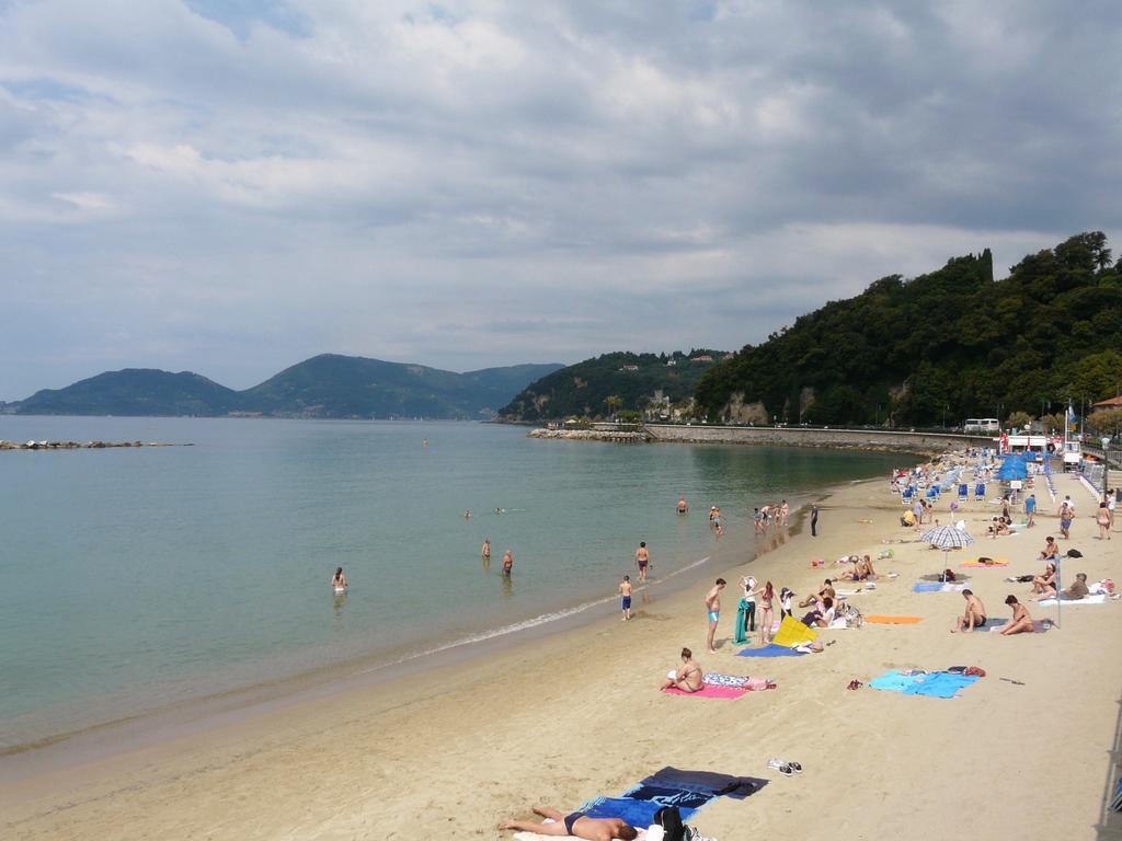 Affittacamere "In Piazzetta Da Vasco" Lerici Exteriér fotografie